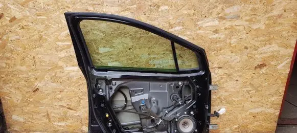 Nissan Micra K14 Front door lock