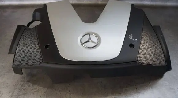 Mercedes-Benz GL X164 Engine cover (trim) A6290100967
