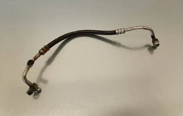 Air conditioning (A/C) pipe/hose