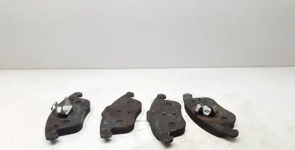 Volvo V60 Brake pads (front) 