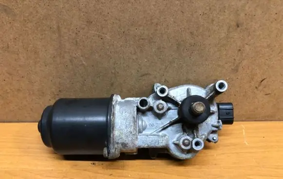 Subaru Impreza II Wiper motor 5909R32221