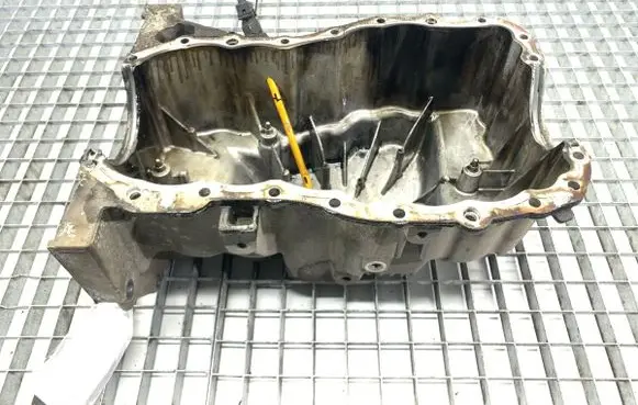 Mercedes-Benz Citan W415 Oil sump 8200318813