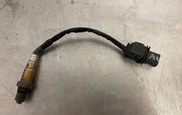 Volkswagen Transporter - Caravelle T5 Lambda probe sensor 070906262 0281004072
