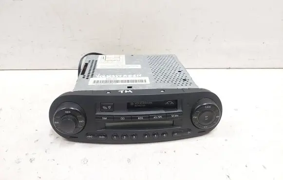 Volkswagen New Beetle Radio/CD/DVD/GPS head unit 7648229060 VWZ1Z3X2236832 1C0035186