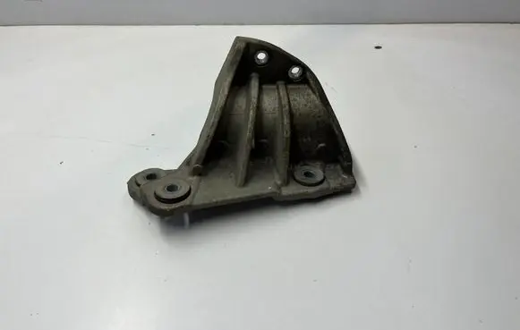 Maserati Levante Engine mounting bracket 670034567