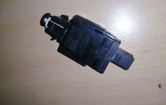 Volvo S60 Brake pedal sensor switch