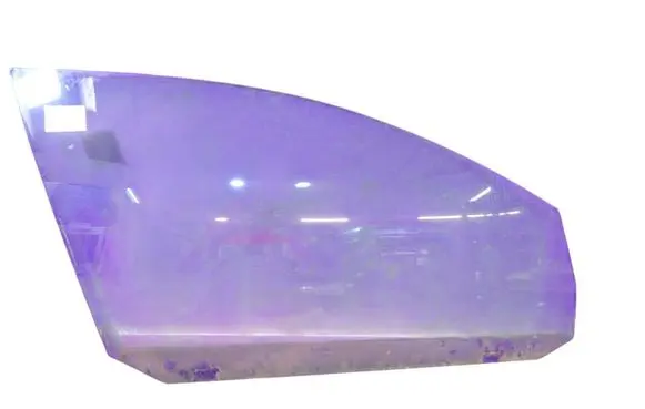 Volkswagen Golf IV Front door window glass four-door