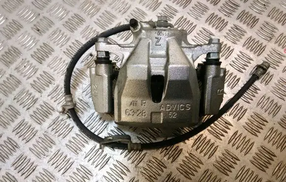 Toyota Auris E180 Front brake caliper