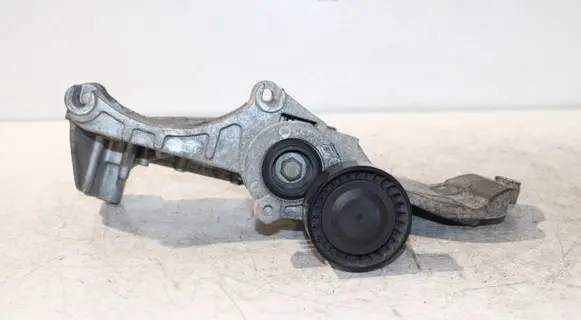 Mercedes-Benz Citan W415 Generator/alternator bracket 8200569494