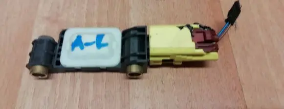 Audi A4 S4 B7 8E 8H Airbag deployment crash/impact sensor 8E0959643B