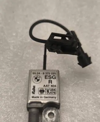 BMW 5 E39 Aerial antenna amplifier 65248375225