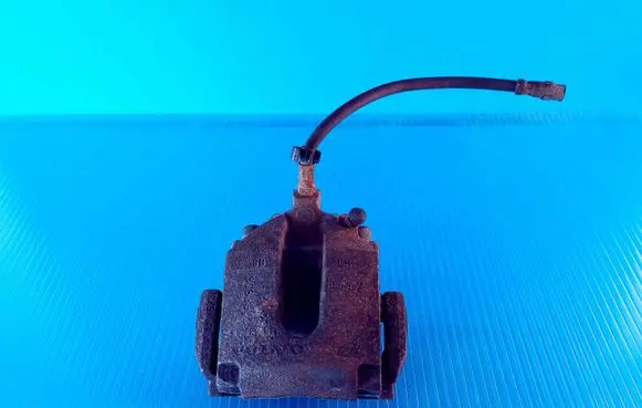 Volvo XC90 Rear brake caliper 30639525