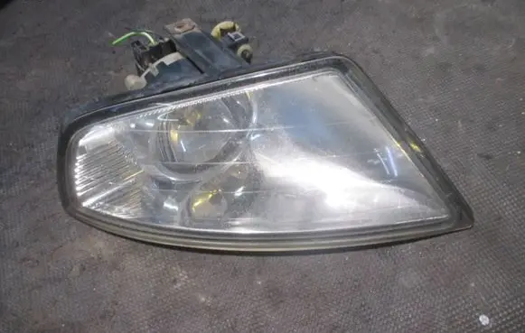 Ford Mondeo Mk III Front fog light 030506800300 0305068003 3S7115K206AE