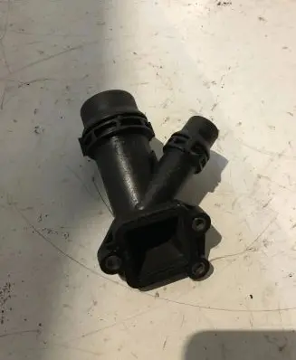 BMW X5 E70 Engine coolant pipe/hose 11122247744