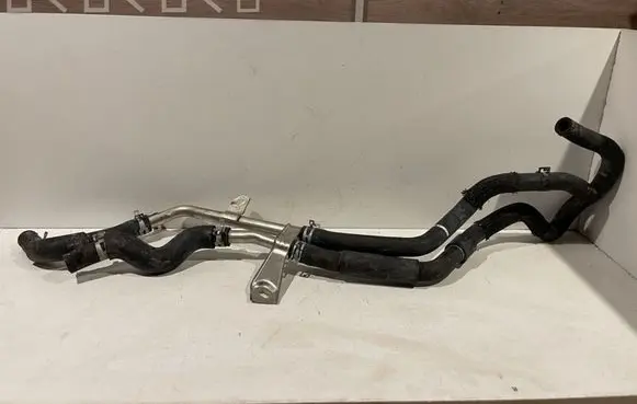 Lexus IS III XE30 Engine coolant pipe/hose