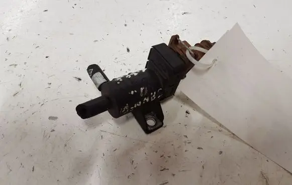 Nissan Navara D40 Turbo solenoid valve 8200762162