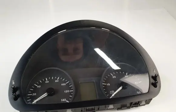 Mercedes-Benz Vito Viano W639 Speedometer (instrument cluster) A6394466021