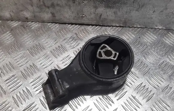 Chevrolet Cruze Engine mount bracket 13248630