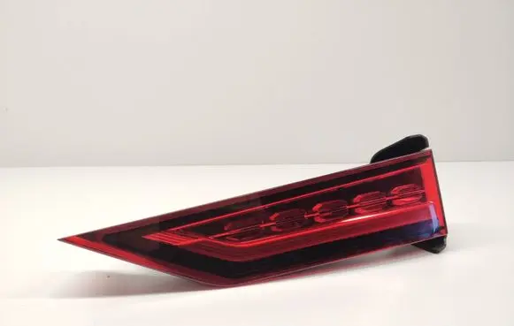 Volvo V60 Tailgate rear/tail lights 32228905 24080904533