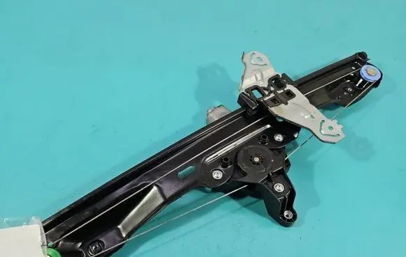 Renault Kadjar Front door window regulator with motor 807207795R IMPRK1547679