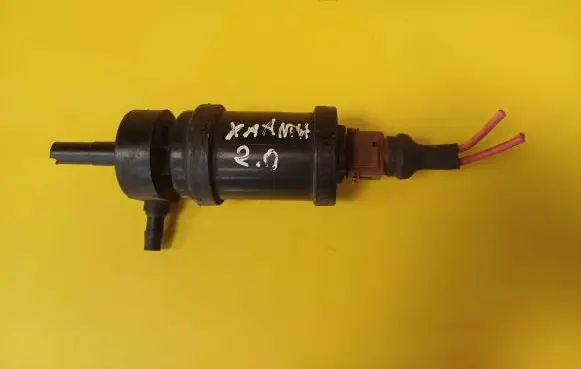 Citroen Xantia Headlight washer pump 