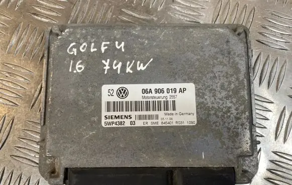 Volkswagen Golf IV Engine control unit/module 06A906019AP 5WP4382 92557