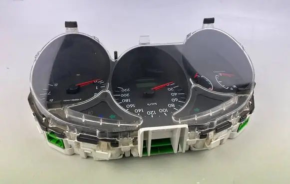 Speedometer (instrument cluster)