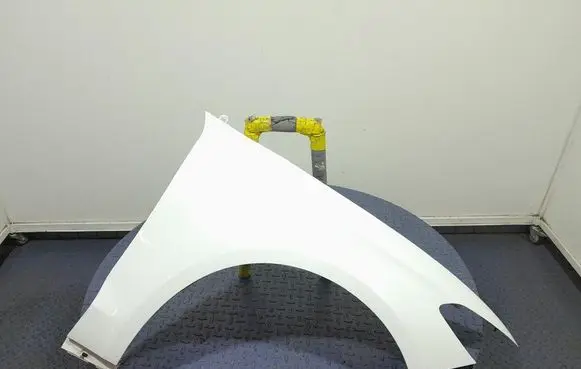 Ford Mondeo MK I Fender 