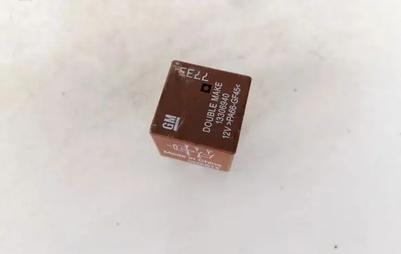 Opel Insignia A Other relay 13306940