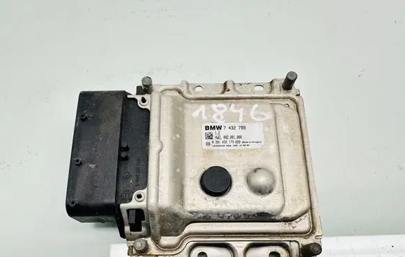 BMW X5 F15 Adblue control unit 7432799 0281032173