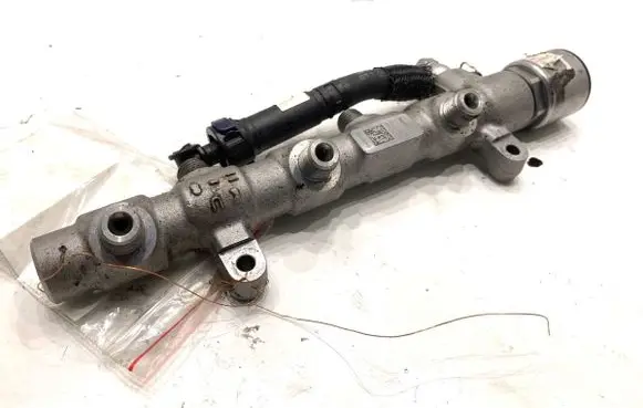 Audi Q8 Fuel main line pipe 059130089EB