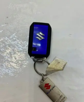 Suzuki Vitara (LY) Ignition key/card 