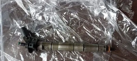 Audi A4 S4 B7 8E 8H Fuel injector 059130277AB