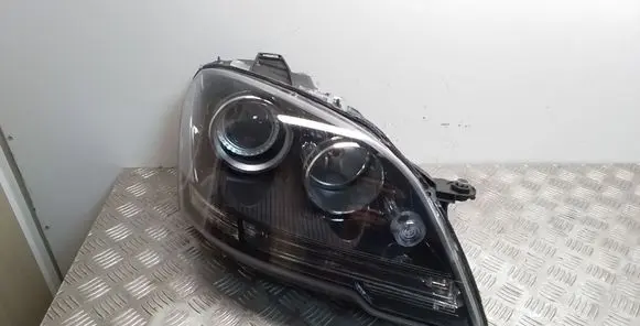 Mercedes-Benz ML W164 Headlight/headlamp
