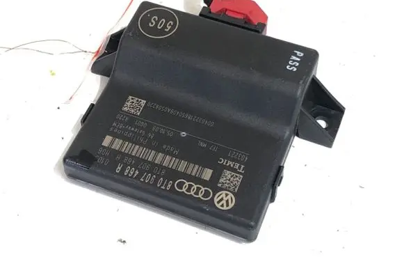 Audi A4 S4 B8 8K Gateway control module 8T0907468R
