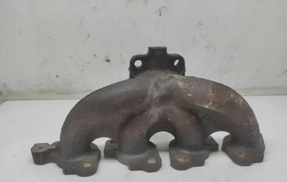 Renault Scenic III - Grand scenic III Exhaust manifold 0001r-d