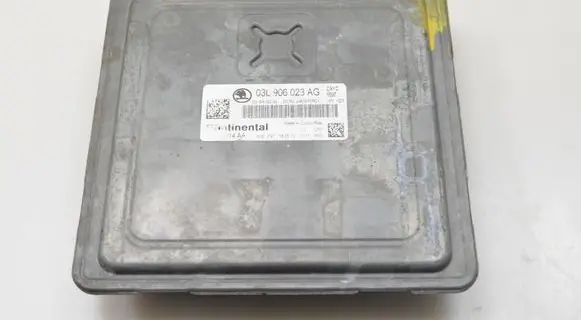 Skoda Octavia Mk2 (1Z) Engine control unit/module 03L906023AG