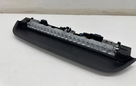 BMW 3 G20 G21 Third/center stoplight 7420462