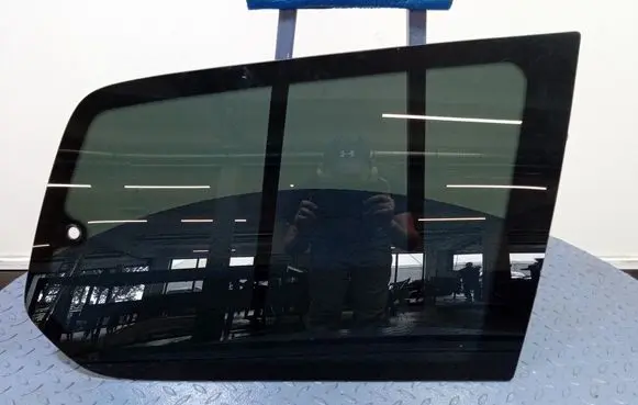 Ford Galaxy Rear side window