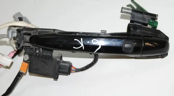 Chevrolet Malibu Front door exterior handle 48411010610 8999130040