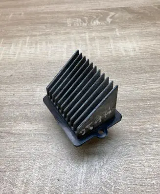 Mazda 626 Heater blower motor/fan resistor KJ180B26R