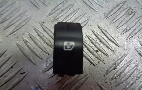 Renault Megane II Quarter vent window switch 