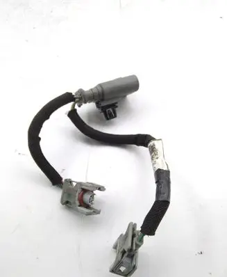 Peugeot 508 Fuel injector wires 