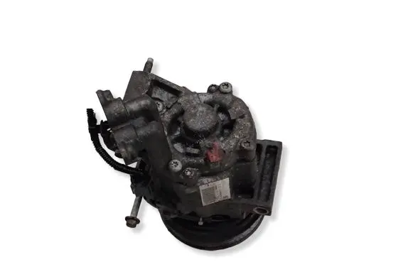 Dacia Lodgy Air conditioning (A/C) compressor (pump) 926009154R