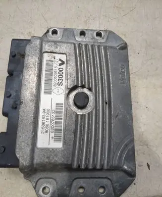 Renault Megane II Engine control unit/module 215861639A 8200509516 8200785132