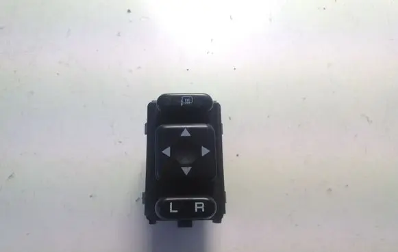 Subaru Legacy Wing mirror switch
