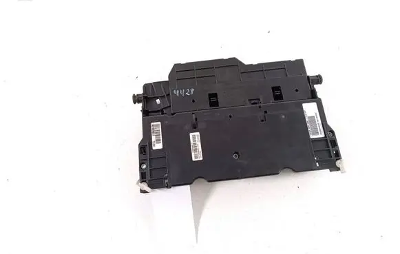 BMW X3 E83 Fuse box cover 8364542