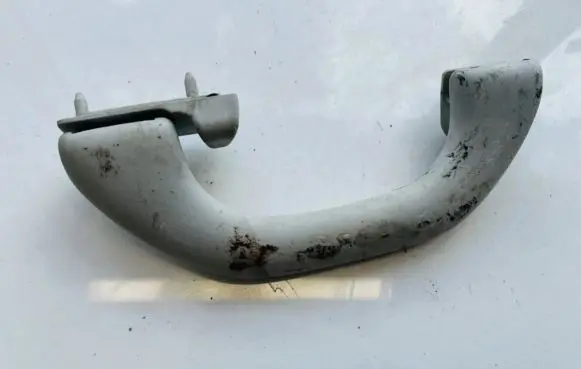 Volkswagen Golf IV Rear interior roof grab handle 1j0857607