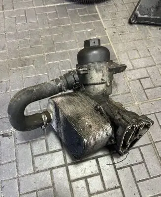 BMW 3 E46 Engine oil radiator 2247204