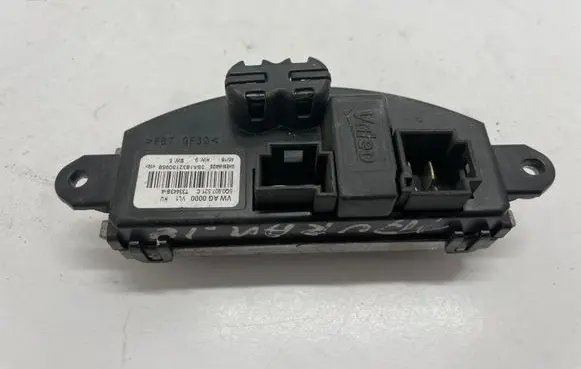 Volkswagen Touran III Heater blower fan relay 5Q0907521C